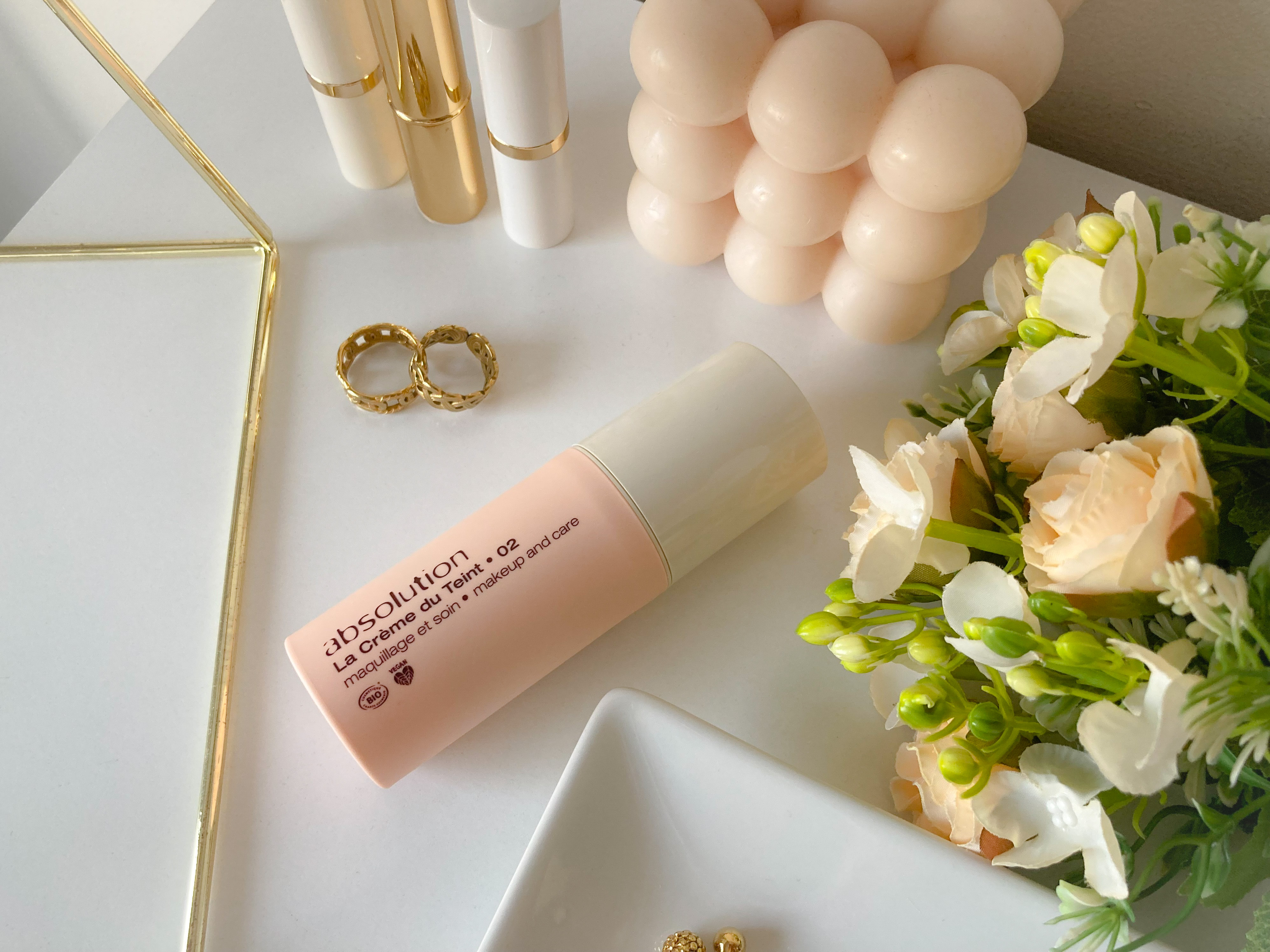 ABSOLUTION La Crème du Teint foundation review